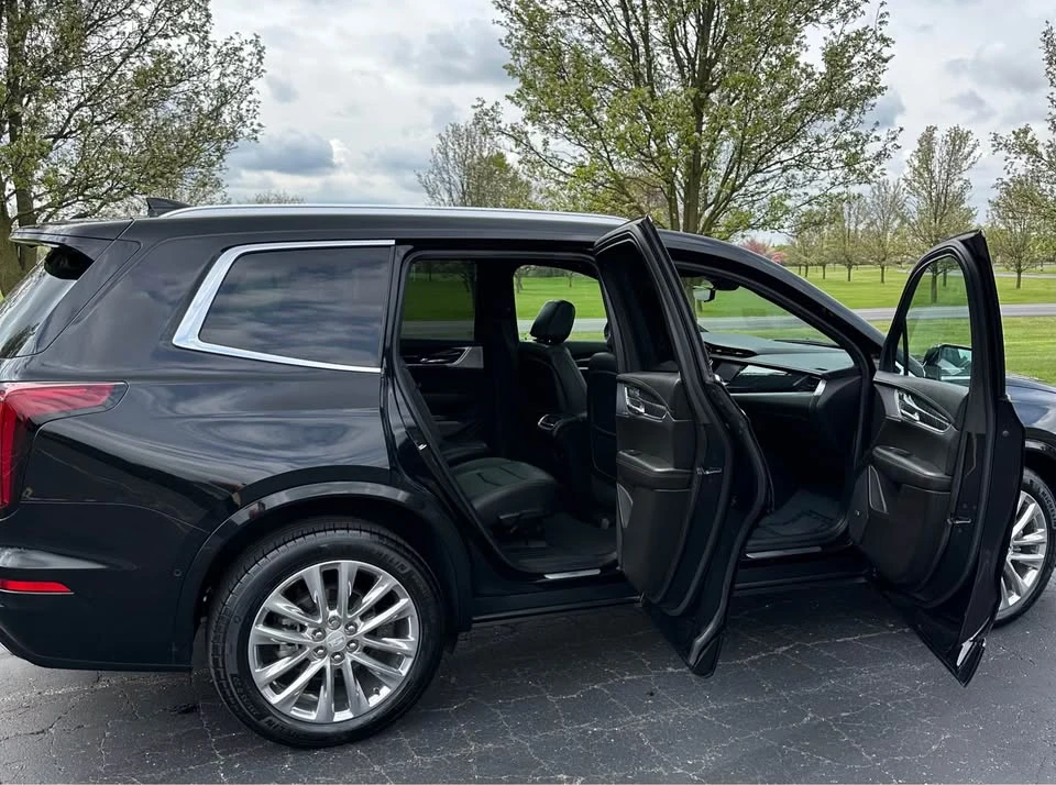 2023 Cadillac XT6 - Image 8 of 20