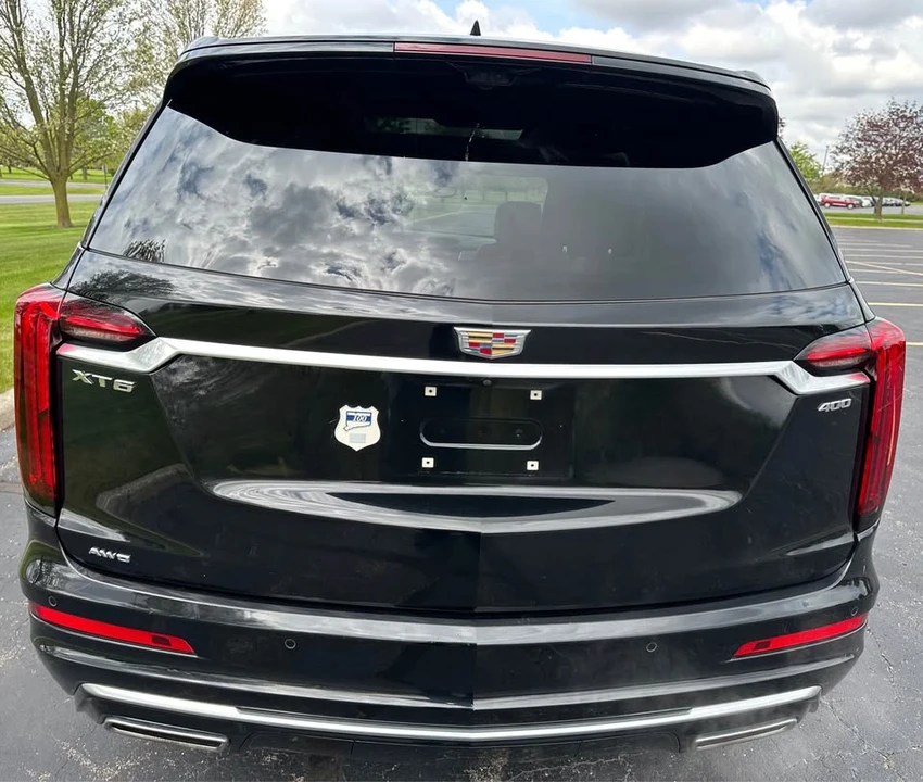 2023 Cadillac XT6 - Image 10 of 20
