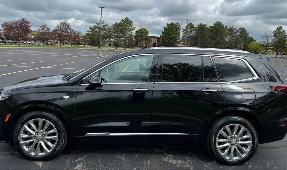 2023 Cadillac XT6 - Image 4 of 20