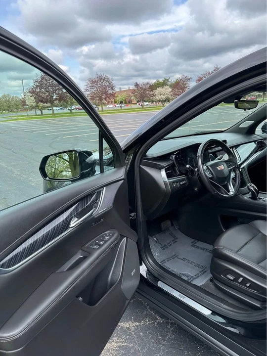 2023 Cadillac XT6 - Image 11 of 20