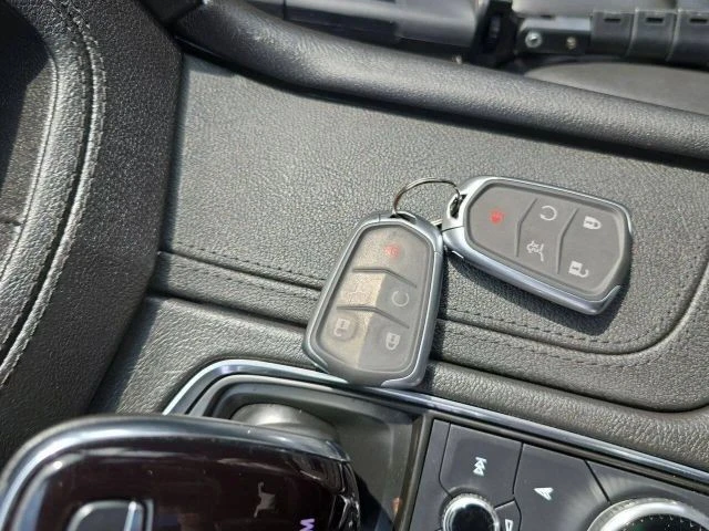 2023 Cadillac XT6 - Image 28 of 29