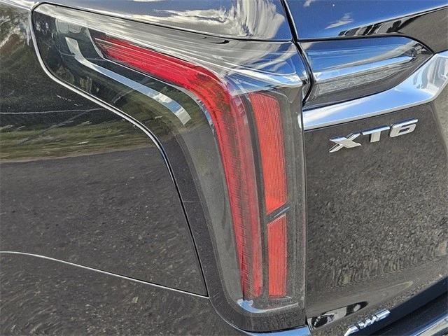 2023 Cadillac XT6 - Image 11 of 21