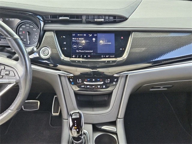 2023 Cadillac XT6 - Image 17 of 21