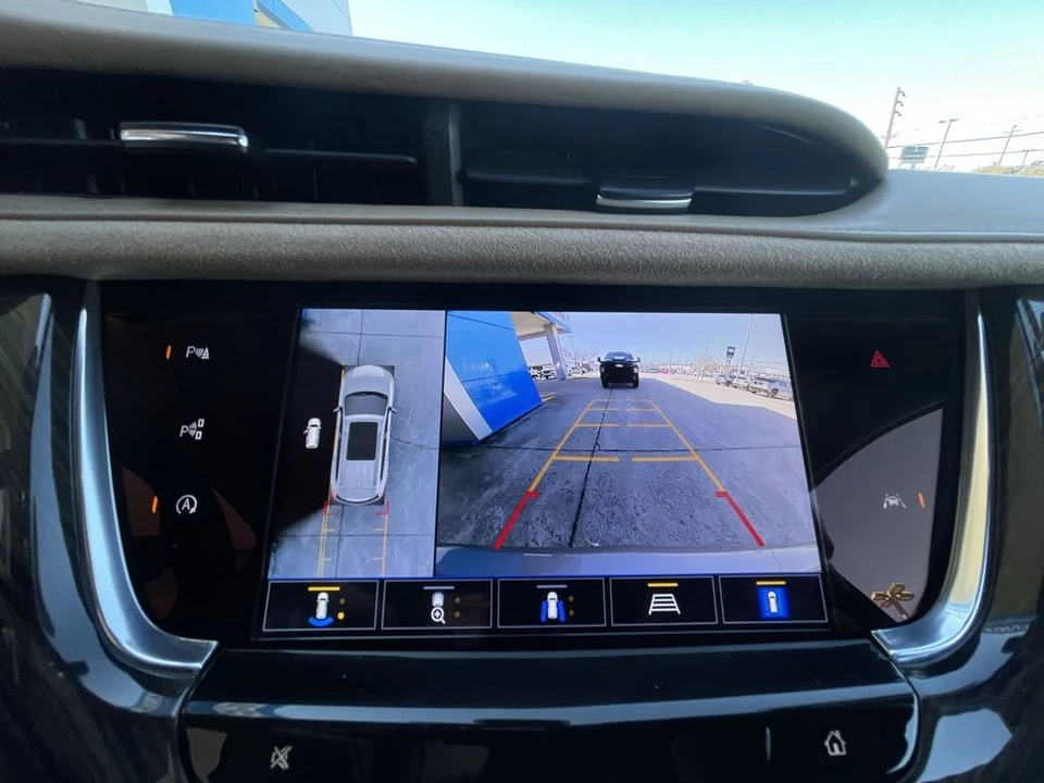 2023 Cadillac XT6 - Image 14 of 31