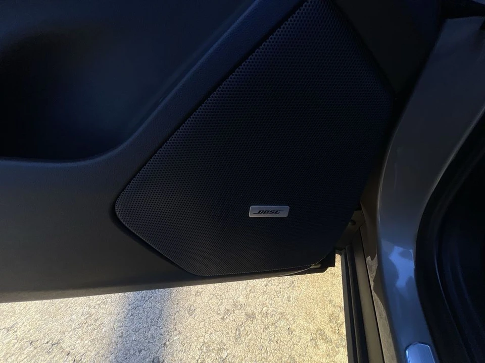 2023 Cadillac XT6 - Image 24 of 31