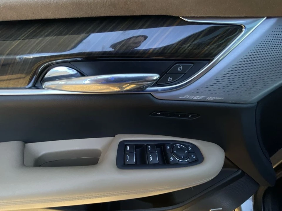 2023 Cadillac XT6 - Image 23 of 31