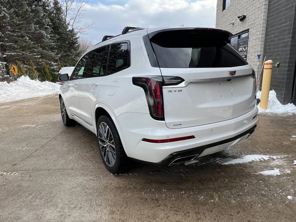 2023 Cadillac XT6 - Image 9 of 21