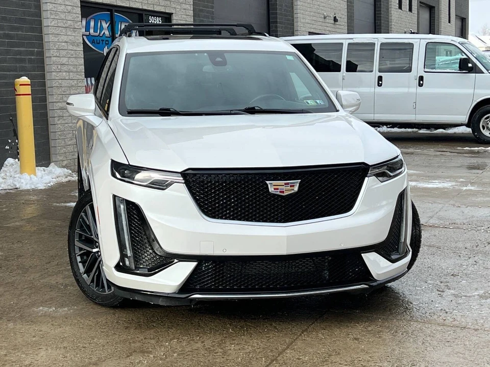 2023 Cadillac XT6 - Image 2 of 21