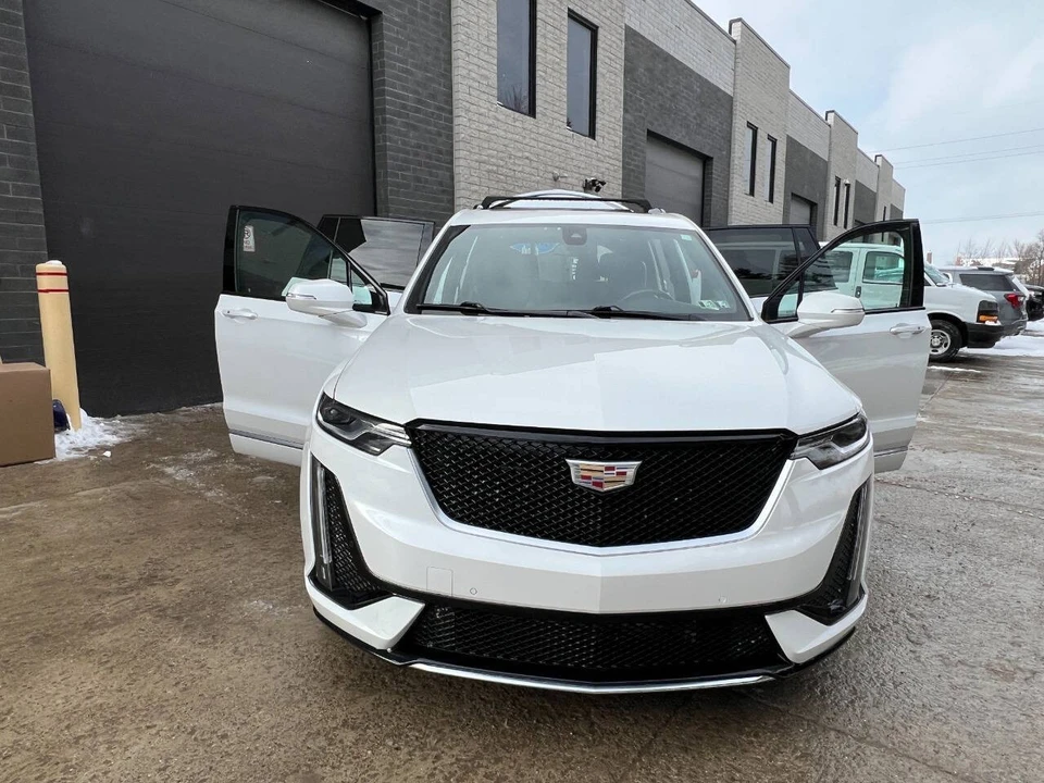 2023 Cadillac XT6 - Image 15 of 21