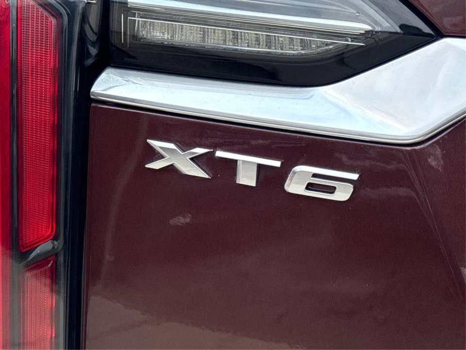 2023 Cadillac XT6 - Image 15 of 21