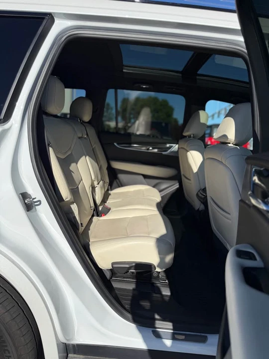 2023 Cadillac XT6 - Image 15 of 20