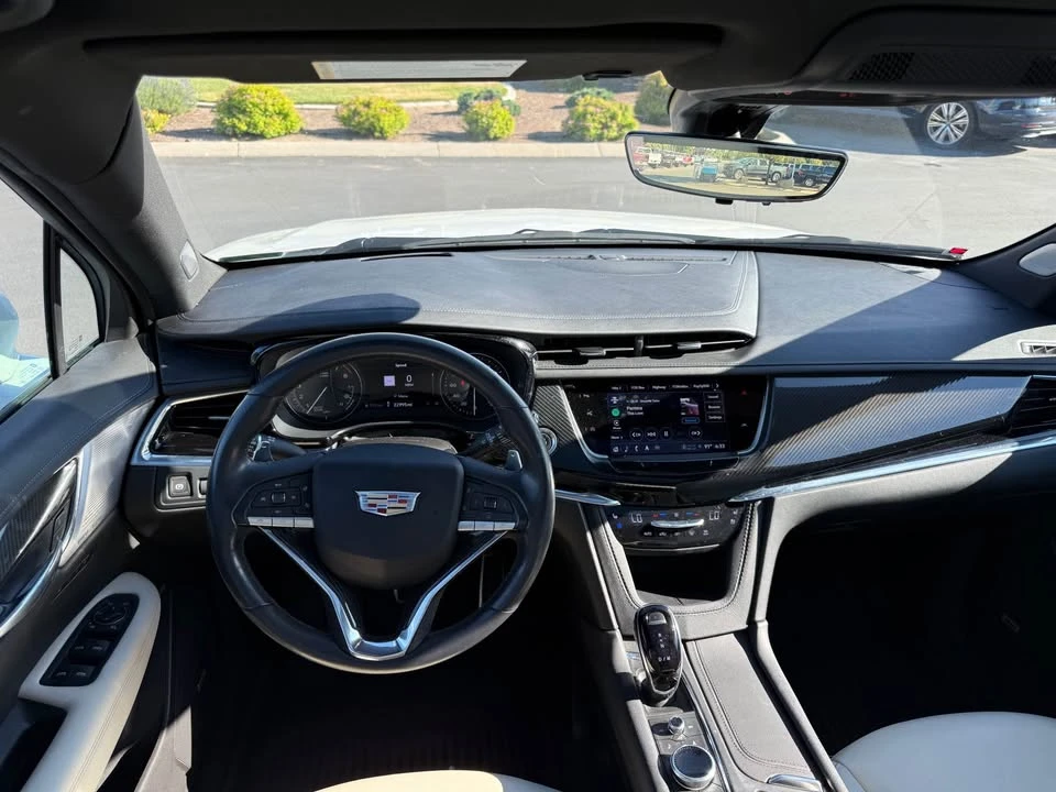 2023 Cadillac XT6 - Image 17 of 20