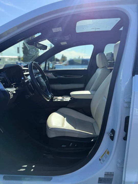 2023 Cadillac XT6 - Image 9 of 20