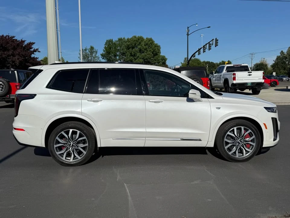 2023 Cadillac XT6 - Image 4 of 20