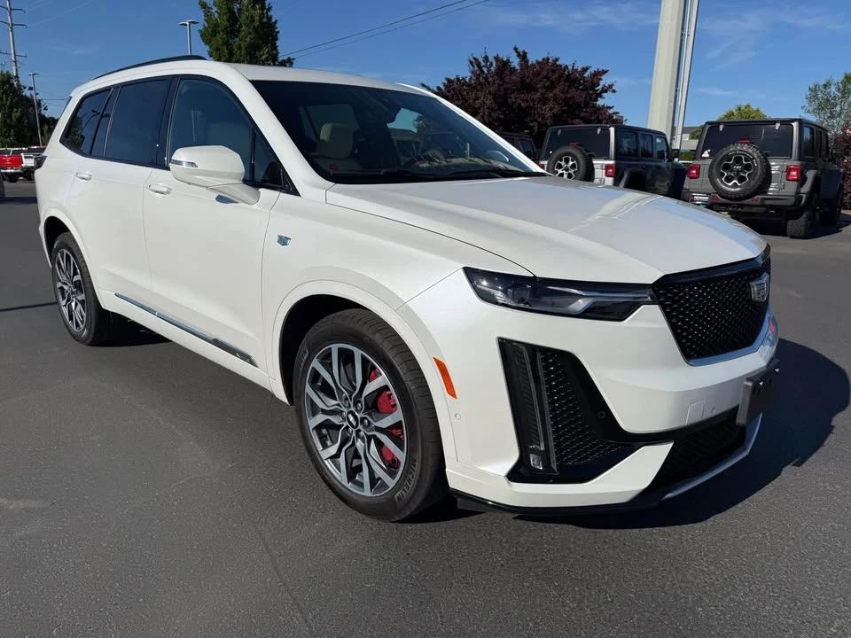 2023 Cadillac XT6 - Image 3 of 20