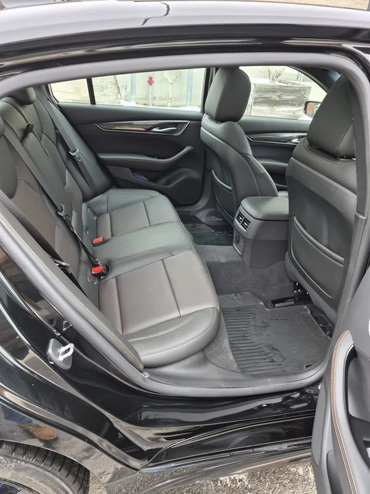 2023 Cadillac CT5 - Image 10 of 15