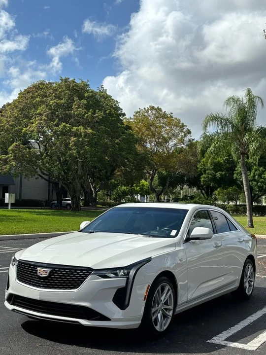 2023 Cadillac CT4 - Image 2 of 11