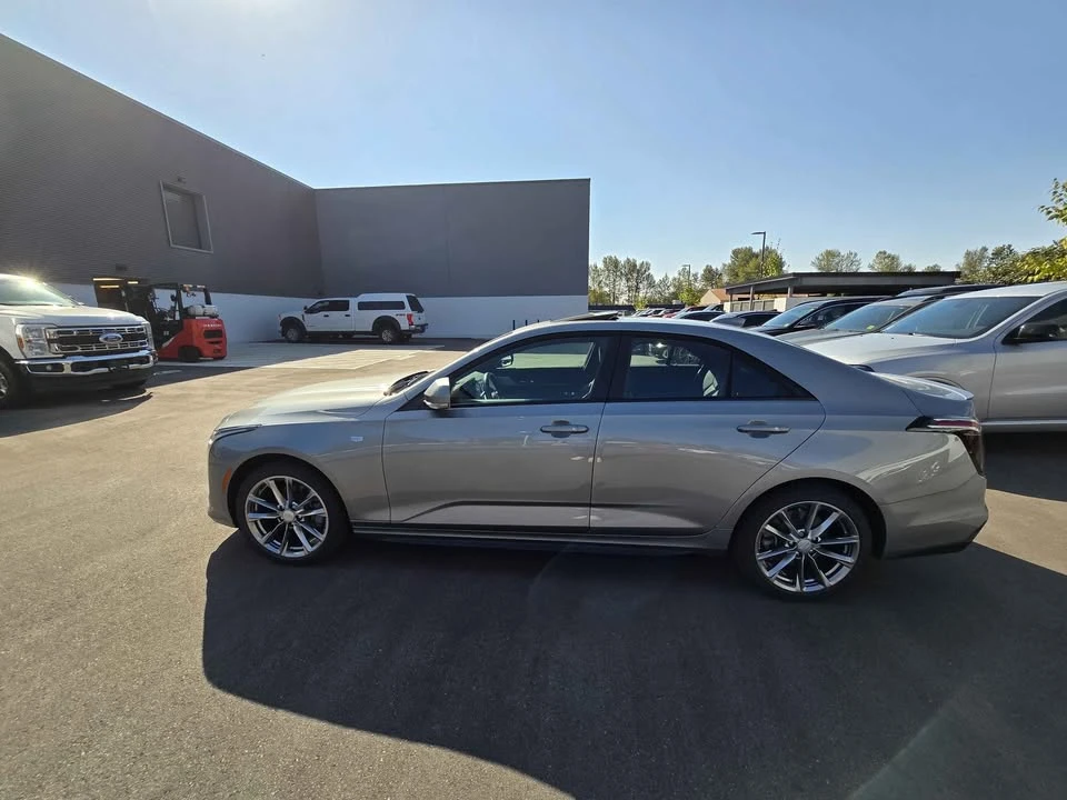 2023 Cadillac CT4 - Image 11 of 15