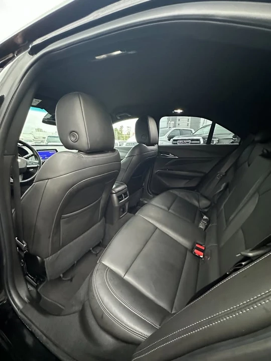 2023 Cadillac CT4 - Image 10 of 14
