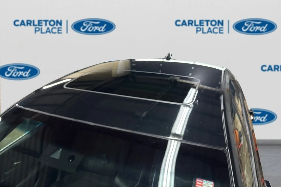 2023 Cadillac CT4 - Image 11 of 20