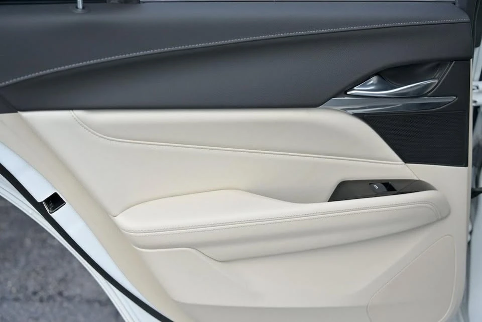 2023 Cadillac CT4 - Image 7 of 20