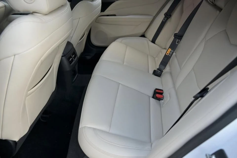 2023 Cadillac CT4 - Image 6 of 20