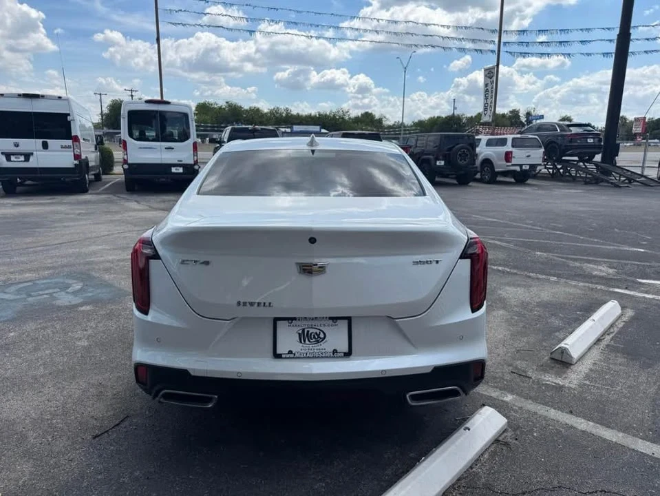 2023 Cadillac CT4 - Image 5 of 10