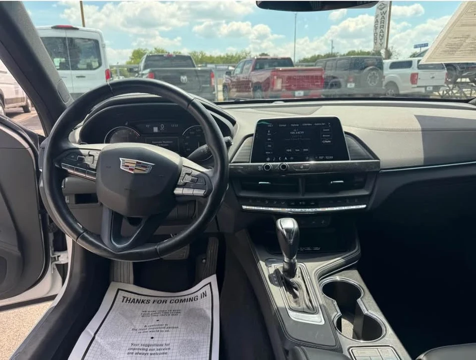 2023 Cadillac CT4 - Image 8 of 10