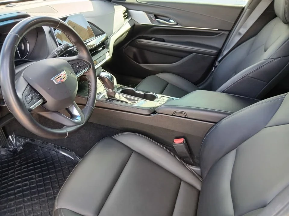 2023 Cadillac CT4 - Image 2 of 3