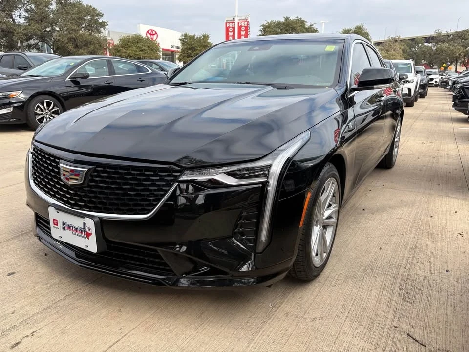 2023 Cadillac CT4 - Image 4 of 8