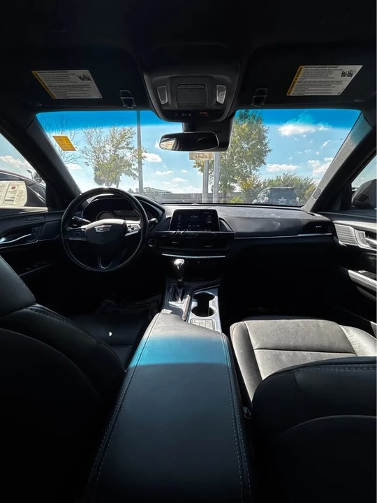 2023 Cadillac CT4 - Image 10 of 12