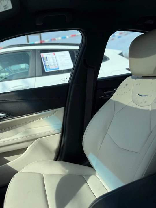 2023 Cadillac CT4 - Image 8 of 14