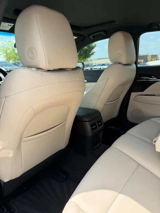 2023 Cadillac CT4 - Image 8 of 9