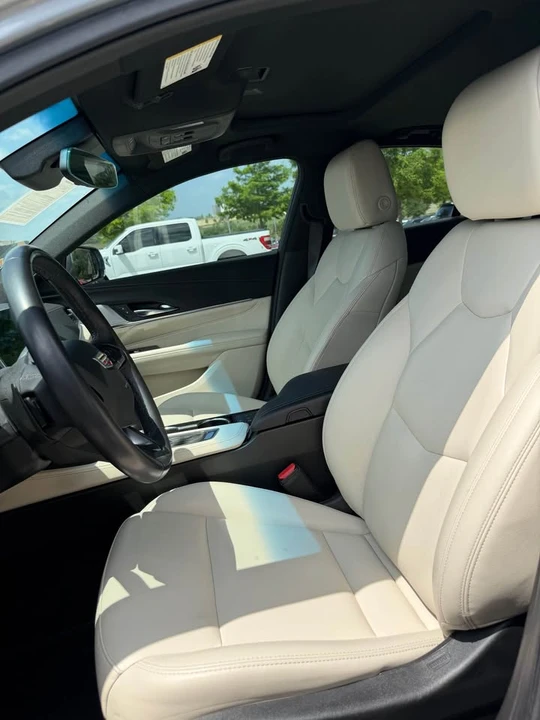 2023 Cadillac CT4 - Image 6 of 9