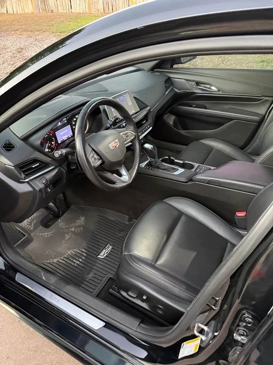 2023 Cadillac CT4 - Image 7 of 15