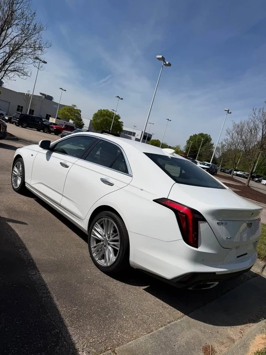 2023 Cadillac CT4 - Image 5 of 12