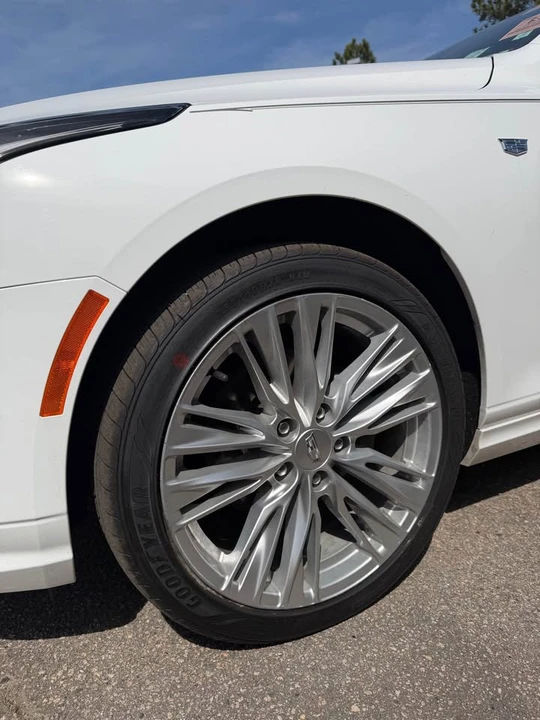 2023 Cadillac CT4 - Image 4 of 12