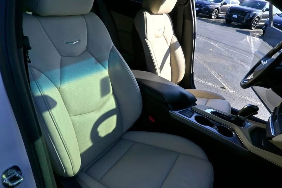 2023 Cadillac CT4 - Image 11 of 14