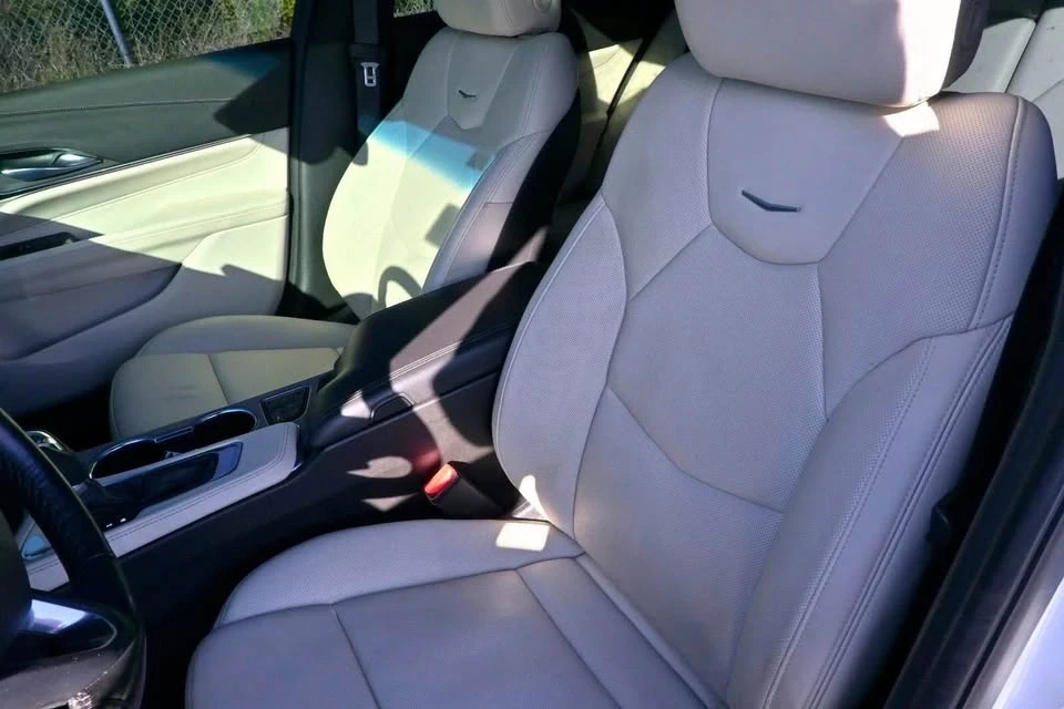 2023 Cadillac CT4 - Image 8 of 14