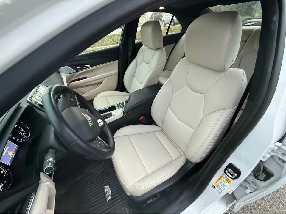 2023 Cadillac CT4 - Image 10 of 18