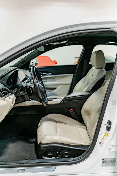 2023 Cadillac CT4 - Image 10 of 20