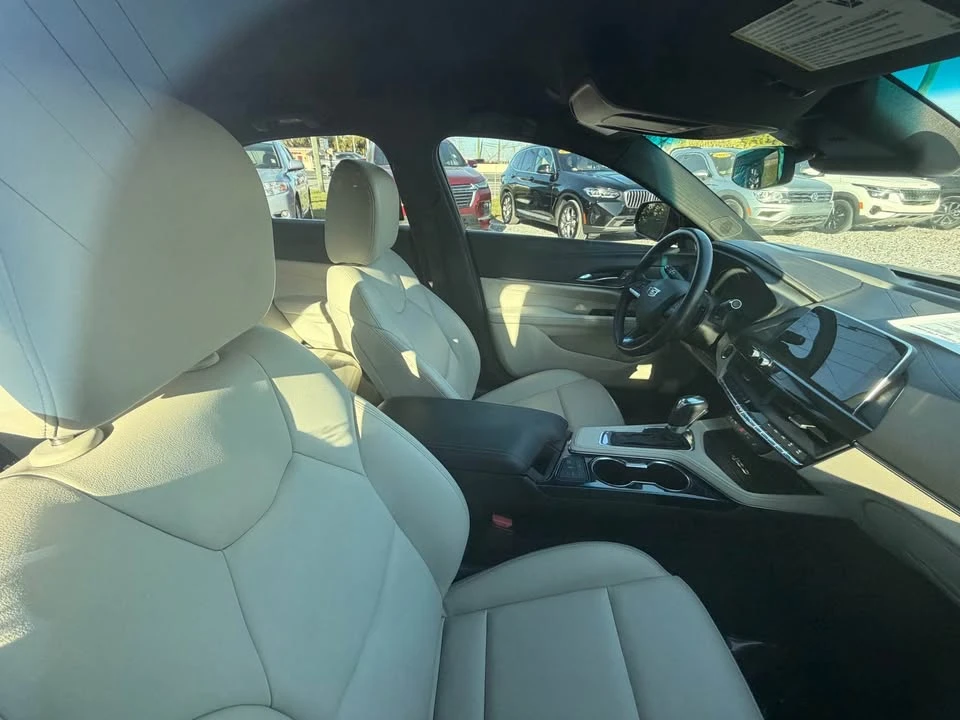 2023 Cadillac CT4 - Image 8 of 8