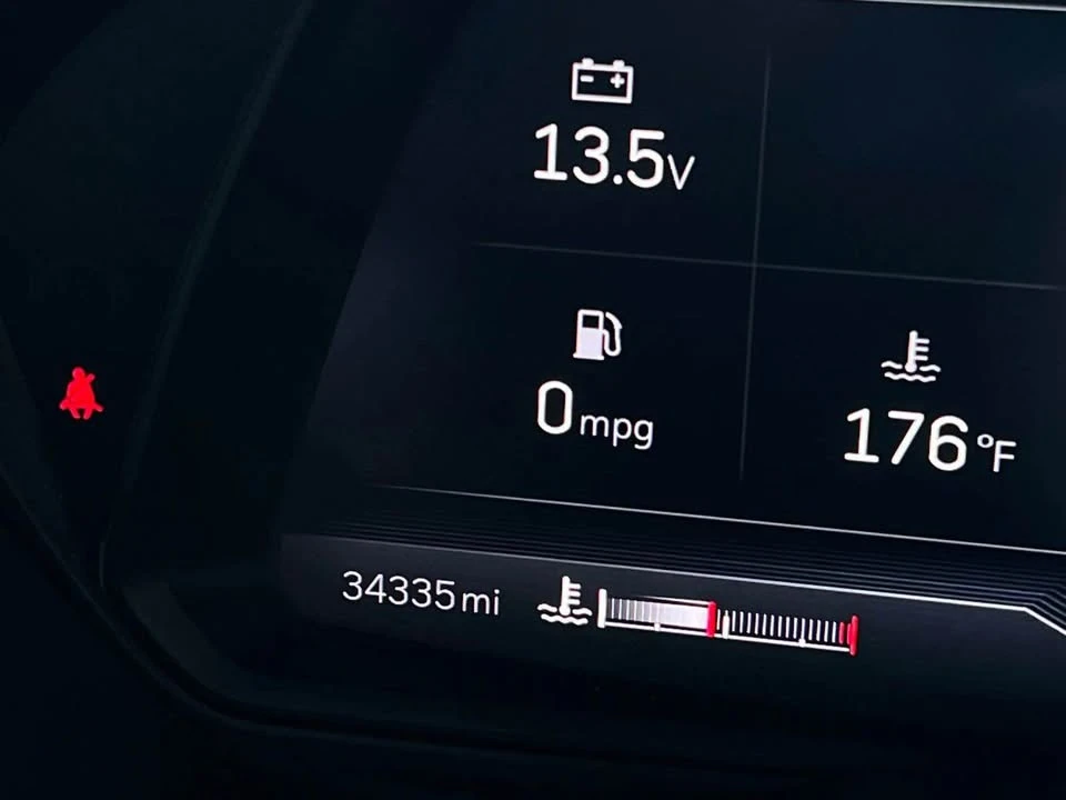 2023 Cadillac CT4 - Image 18 of 18