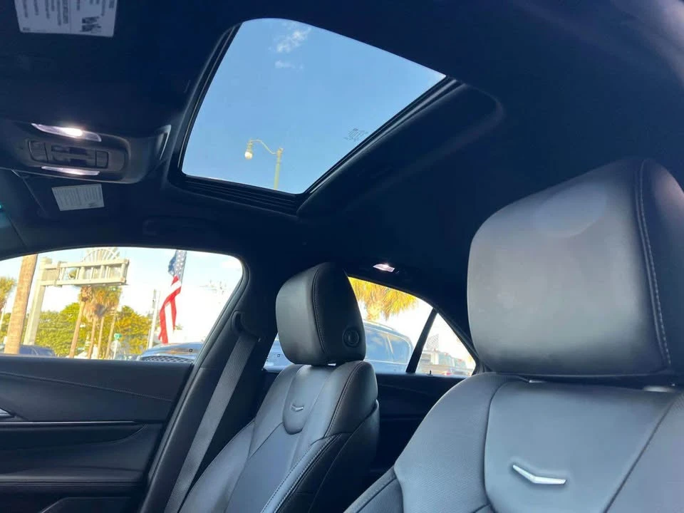 2023 Cadillac CT4 - Image 11 of 18