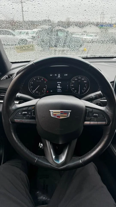 2023 Cadillac CT4 - Image 13 of 15