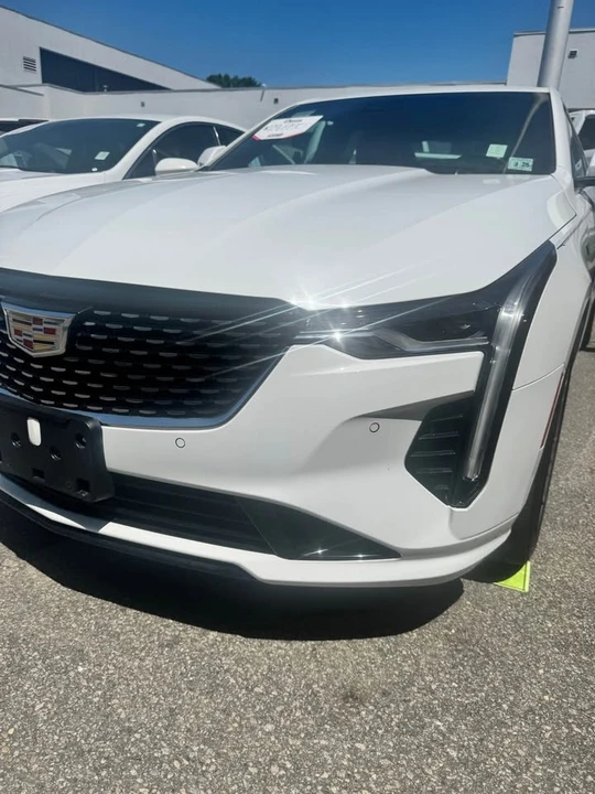 2023 Cadillac CT4 - Image 2 of 9