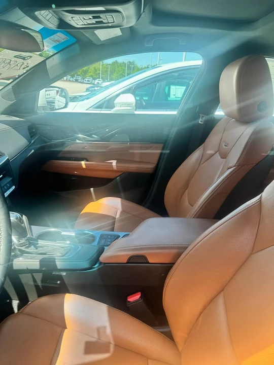 2023 Cadillac CT4 - Image 4 of 9