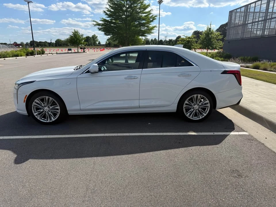 2023 Cadillac CT4 - Image 4 of 11