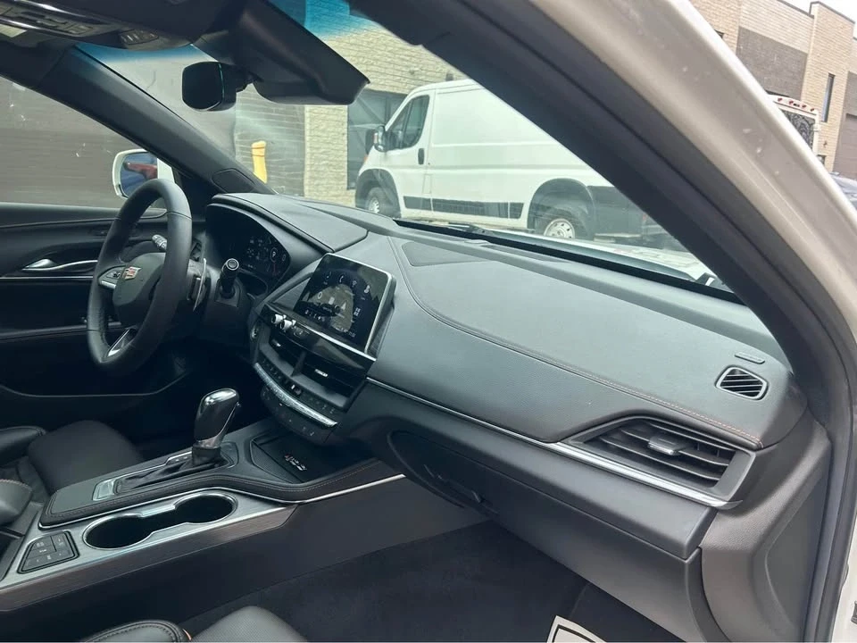 2023 Cadillac CT4 - Image 12 of 20