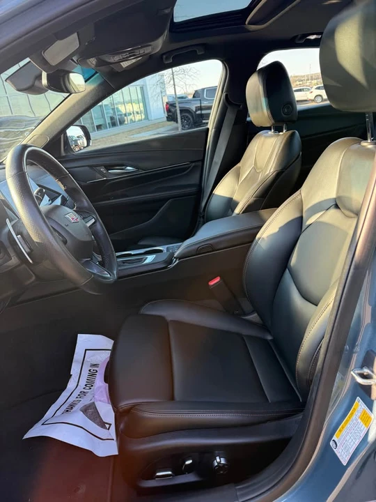 2023 Cadillac CT4 - Image 10 of 12